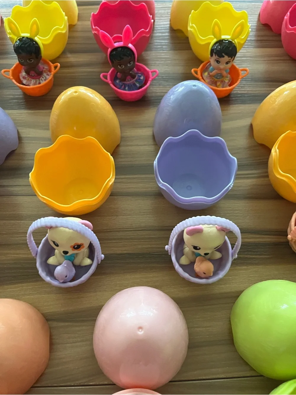 Barbie Color Reveal Easter Eggs 18 Egg Bundle